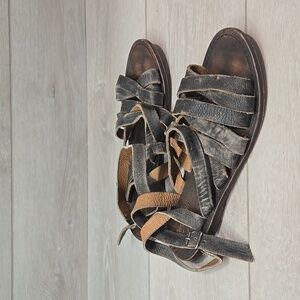 Farylrobin By Free People Women Gladiator Hobo boho Leather Sandals shoes sz 9